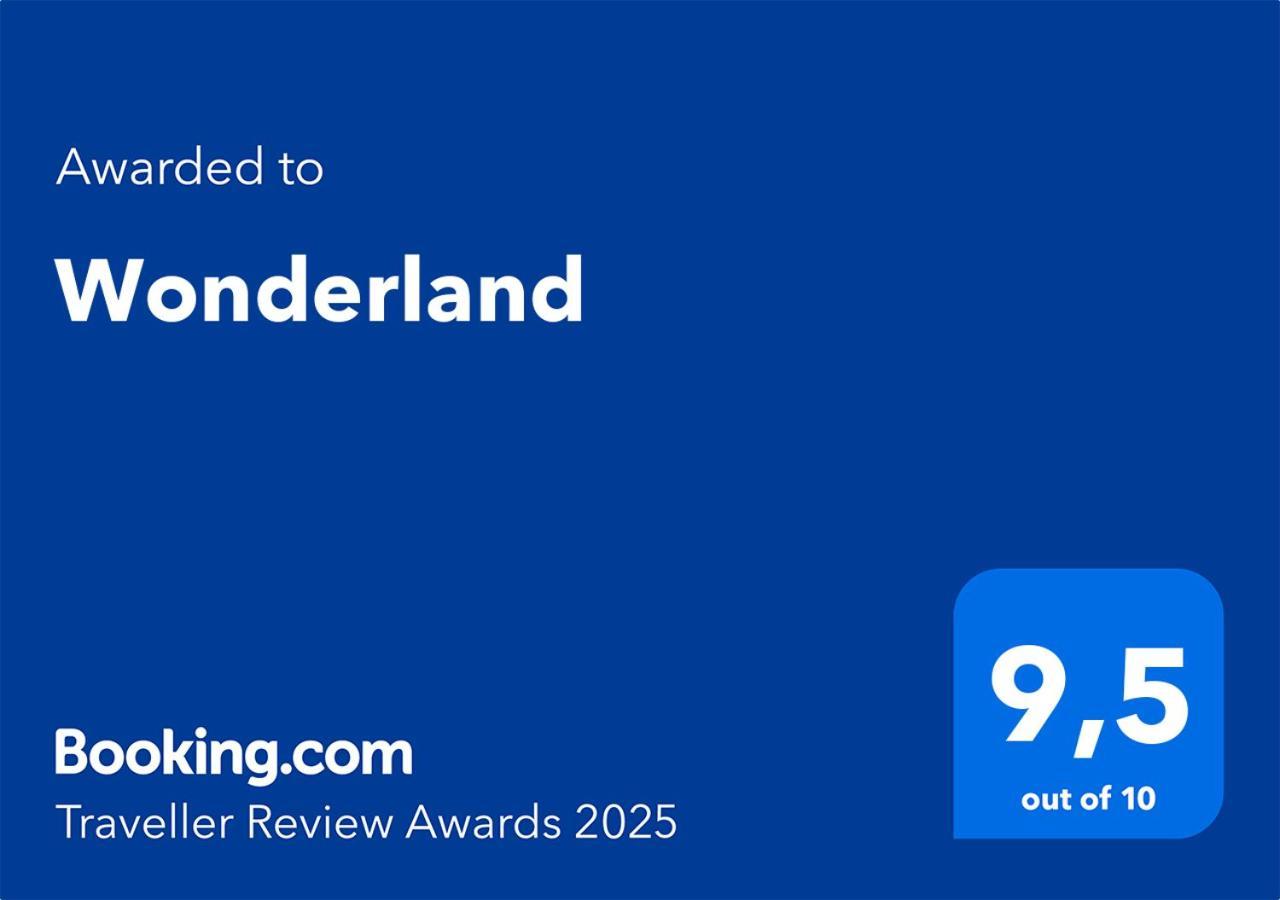 Wonderland Villa ปีเตอร์บูเรอ ภายนอก รูปภาพ